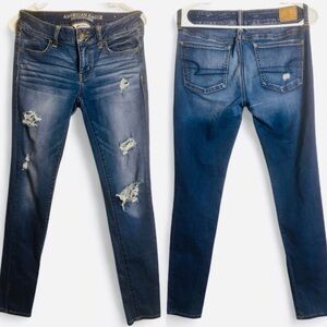 American Eagle Outfitters Women's Dark Blue Ripped Skinny Jeans